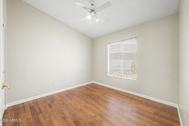 558 W BLUEFIELD Avenue, Phoenix, AZ 85023