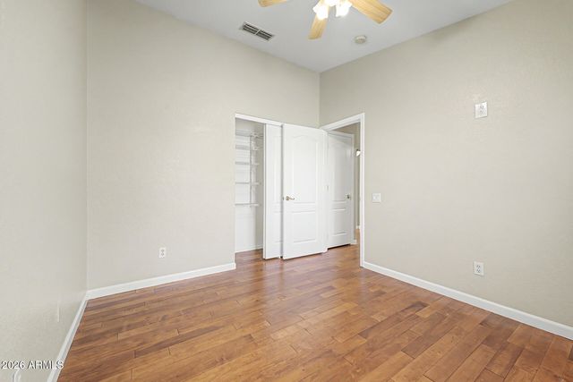 558 W BLUEFIELD Avenue, Phoenix, AZ 85023