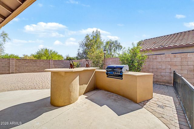 558 W BLUEFIELD Avenue, Phoenix, AZ 85023