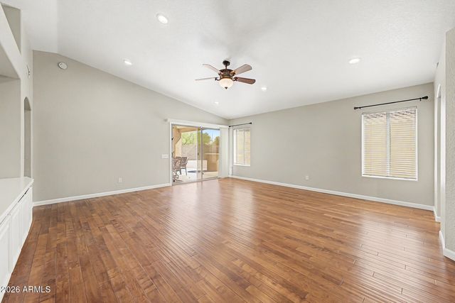 558 W BLUEFIELD Avenue, Phoenix, AZ 85023