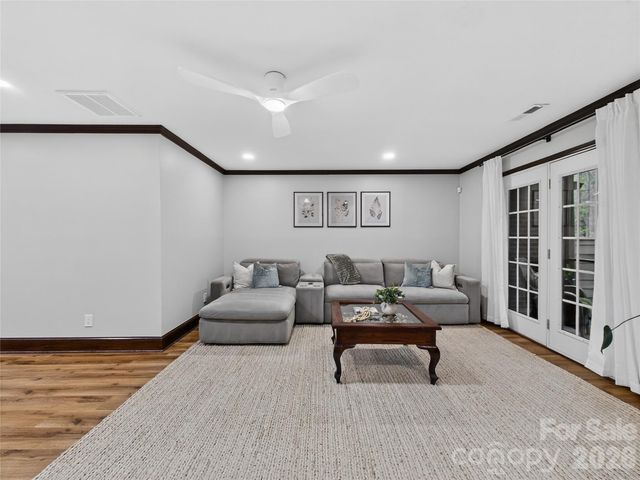 7405 Newmans Lane, Charlotte, NC 28270