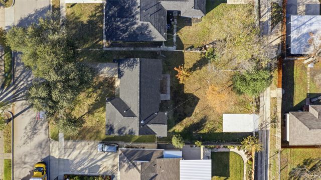 2611 Tisinger Avenue, Dallas, TX 75228