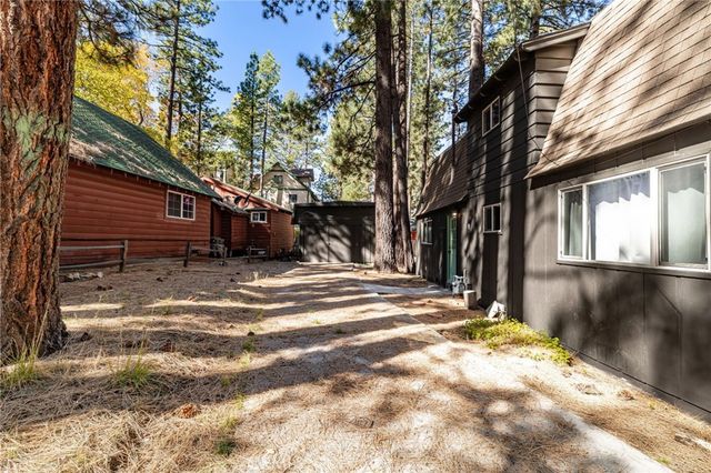 578 Conklin Road, Big Bear Lake, CA 92315
