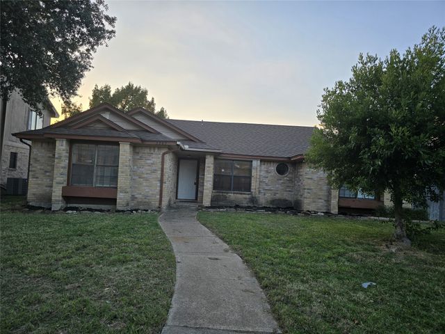 3305 Bucknell Drive, Rowlett, TX 75088