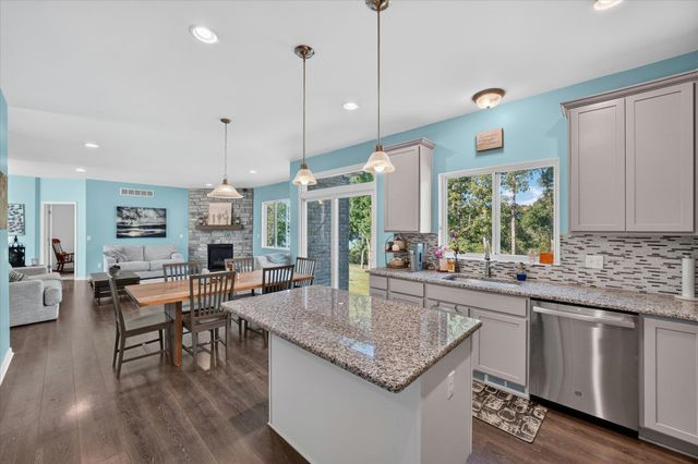 126 Parker Lane, Ortonville, MI 48462