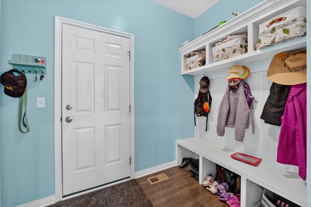 126 Parker Lane, Ortonville, MI 48462