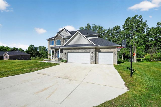 126 Parker Lane, Ortonville, MI 48462
