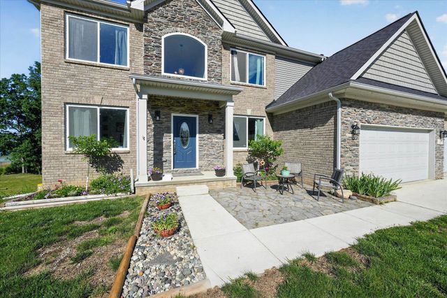 126 Parker Lane, Ortonville, MI 48462