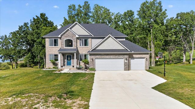 126 Parker Lane, Ortonville, MI 48462