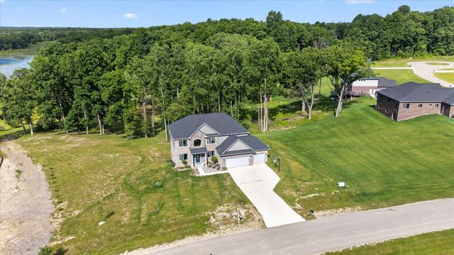 126 Parker Lane, Ortonville, MI 48462