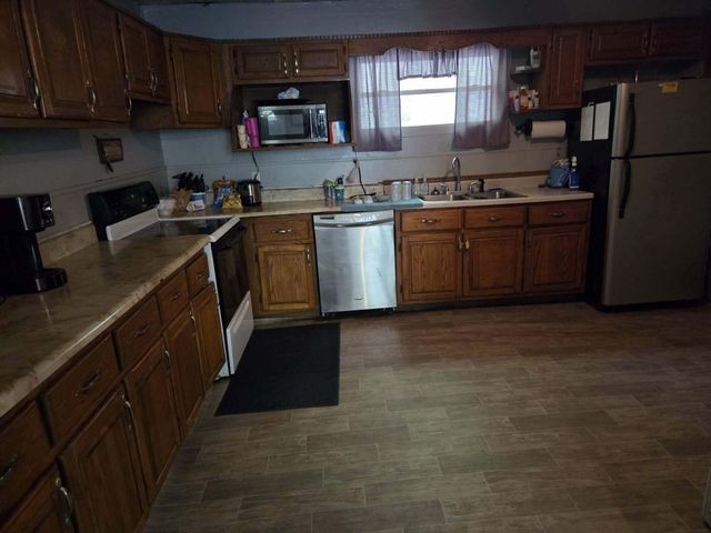 77 Butcher Knife Road, Topmost, KY 41862