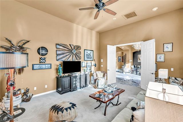 4702 Blue Mesa Way, Las Vegas, NV 89129