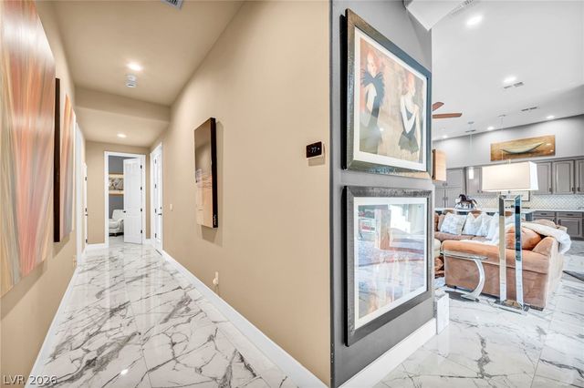 4702 Blue Mesa Way, Las Vegas, NV 89129