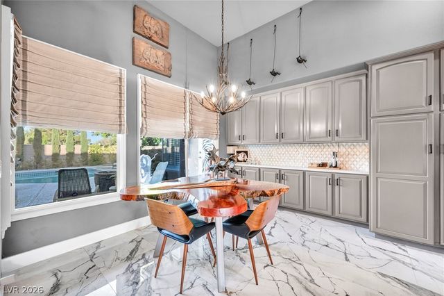 4702 Blue Mesa Way, Las Vegas, NV 89129