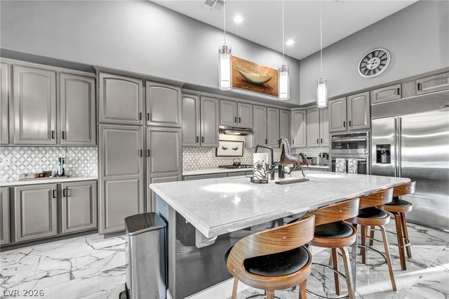 4702 Blue Mesa Way, Las Vegas, NV 89129