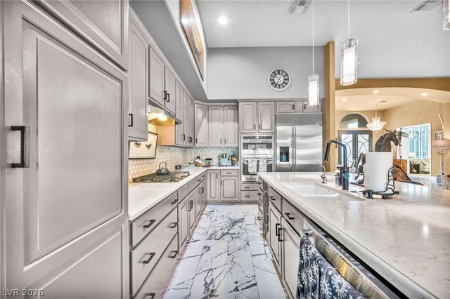 4702 Blue Mesa Way, Las Vegas, NV 89129