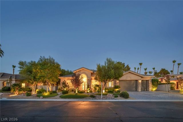 4702 Blue Mesa Way, Las Vegas, NV 89129