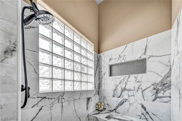 4702 Blue Mesa Way, Las Vegas, NV 89129