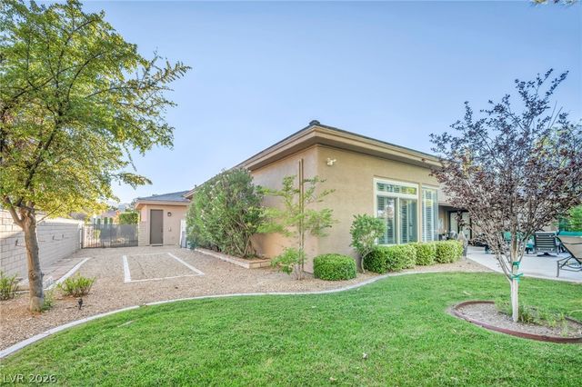 4702 Blue Mesa Way, Las Vegas, NV 89129