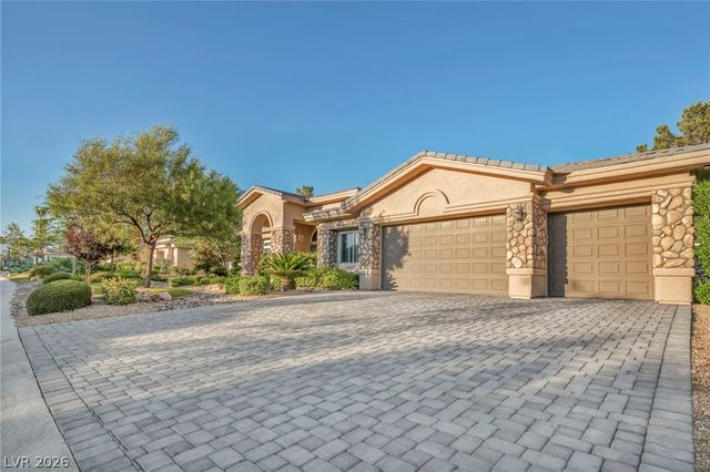 4702 Blue Mesa Way, Las Vegas, NV 89129