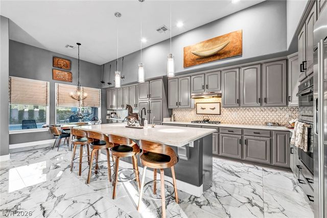 4702 Blue Mesa Way, Las Vegas, NV 89129
