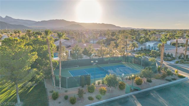 4702 Blue Mesa Way, Las Vegas, NV 89129