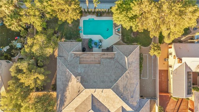4702 Blue Mesa Way, Las Vegas, NV 89129
