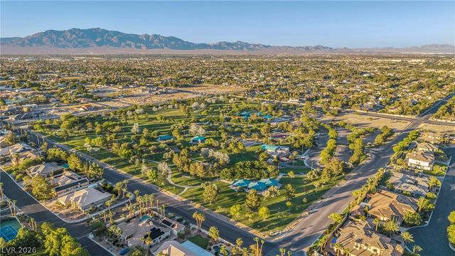 4702 Blue Mesa Way, Las Vegas, NV 89129
