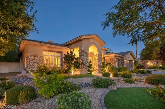 4702 Blue Mesa Way, Las Vegas, NV 89129
