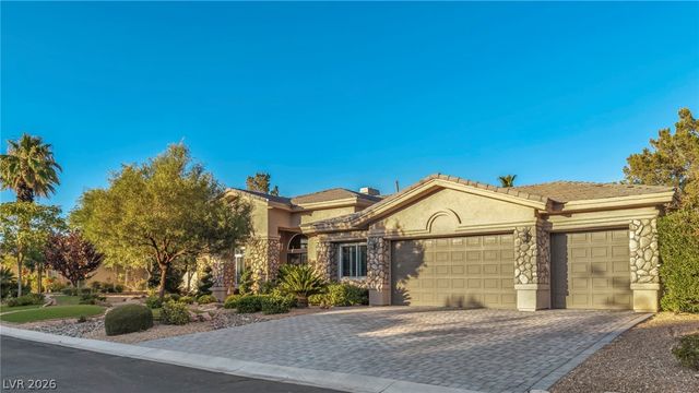 4702 Blue Mesa Way, Las Vegas, NV 89129