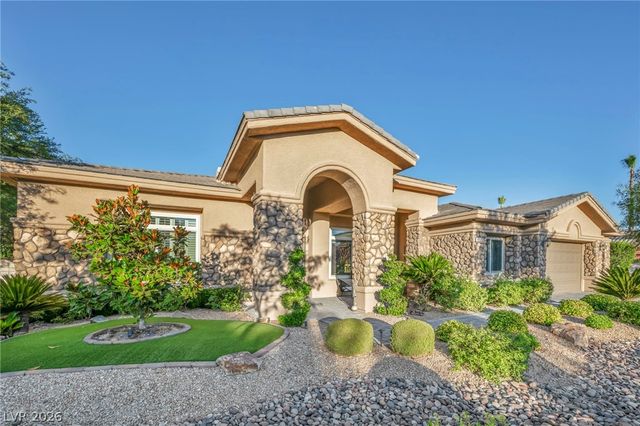 4702 Blue Mesa Way, Las Vegas, NV 89129