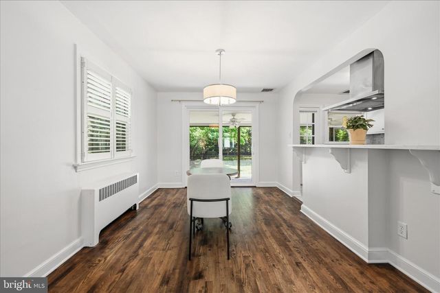 242 ELIZABETH DR, Lancaster, PA 17601