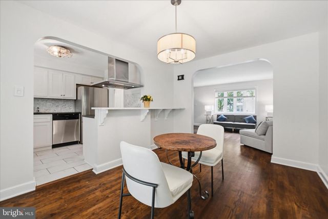 242 ELIZABETH DR, Lancaster, PA 17601