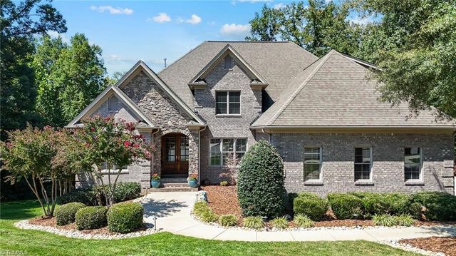 2849 Saint Giles Court, High Point, NC 27262