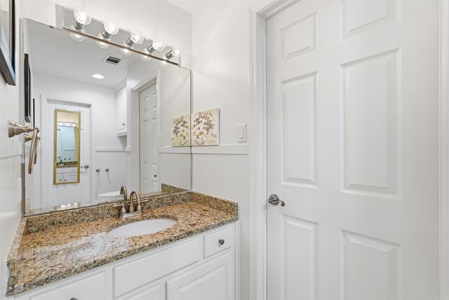 47 Kings River Road, North Little Rock, AR 72116