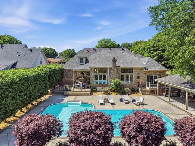 47 Kings River Road, North Little Rock, AR 72116