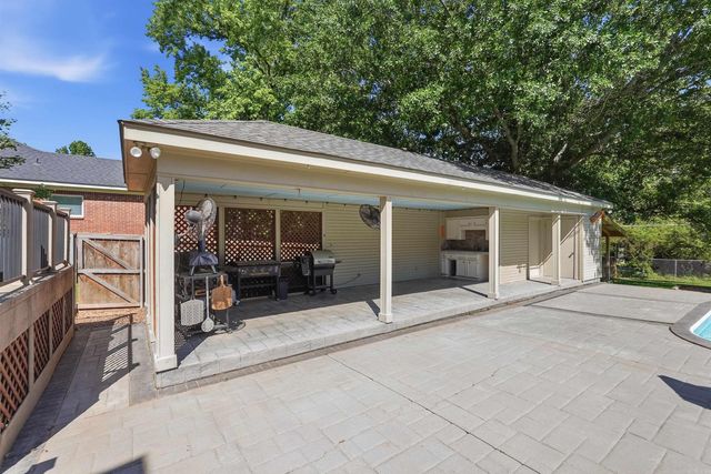 47 Kings River Road, North Little Rock, AR 72116