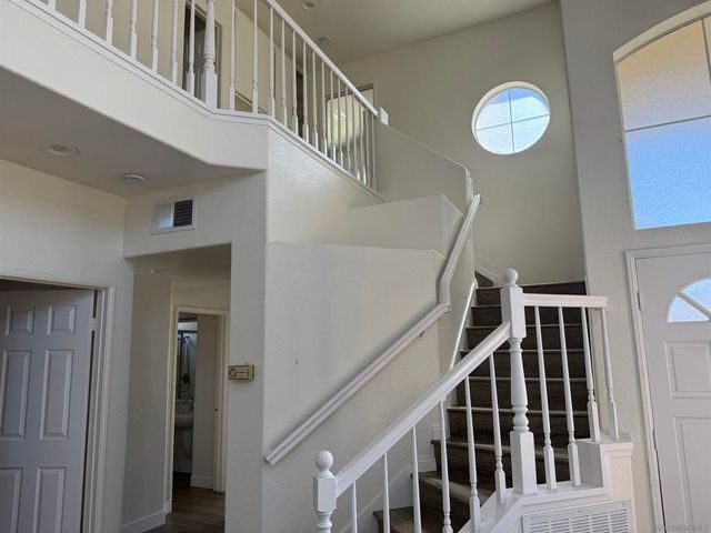 11347 Paul Barwick Ct, San Diego, CA 92126