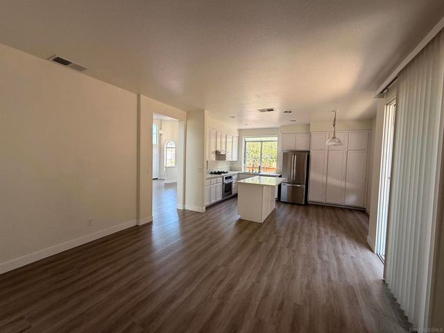 11347 Paul Barwick Ct, San Diego, CA 92126