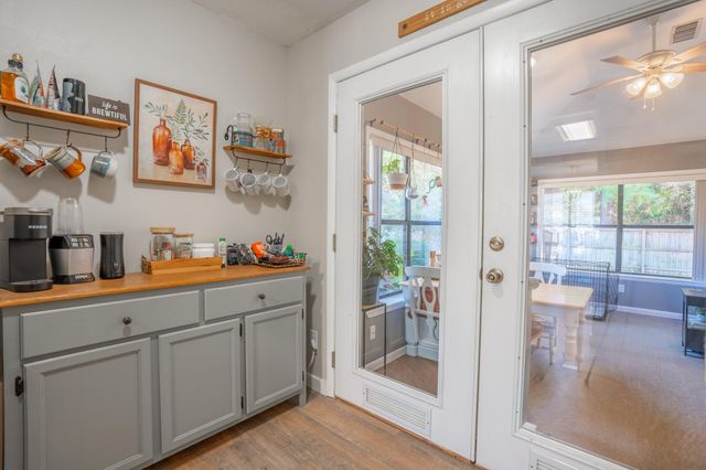 1084 Blvd De La Parisienne, Mary Esther, FL 32569