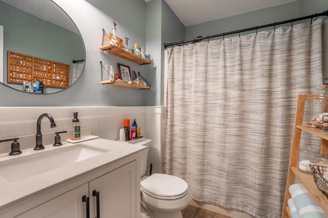 1084 Blvd De La Parisienne, Mary Esther, FL 32569