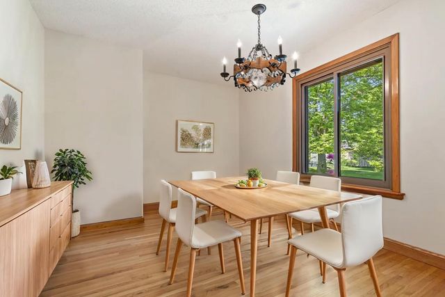 975 Yuma Lane N, Plymouth, MN 55447