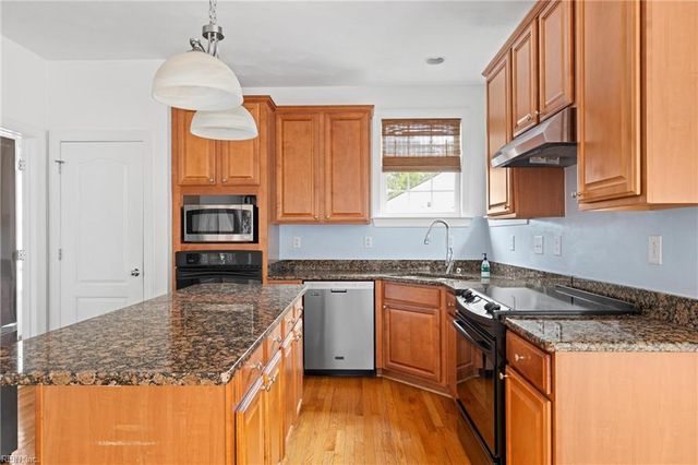 1456 Shoveller AVE, Virginia Beach, VA 23454