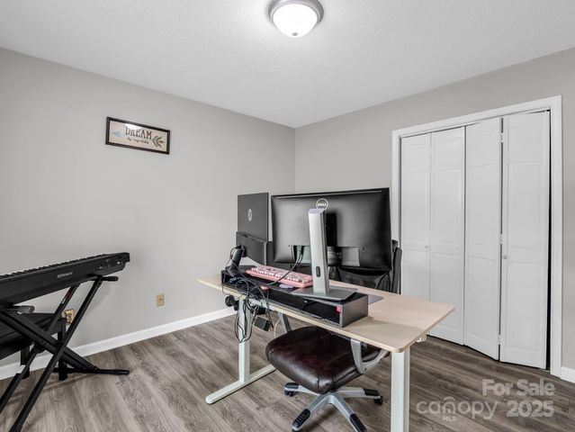 208 Wellington Drive, Lincolnton, NC 28092