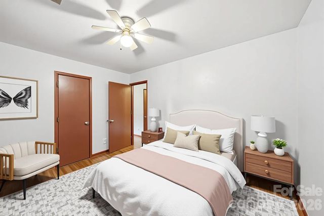 323 Meadowbrook Drive, Matthews, NC 28104
