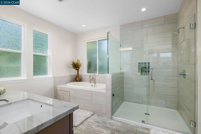 208 Valley View Pl, El Sobrante, CA 94803