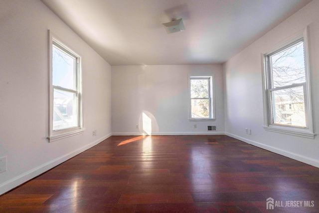 21 George Street, South River, NJ 08882