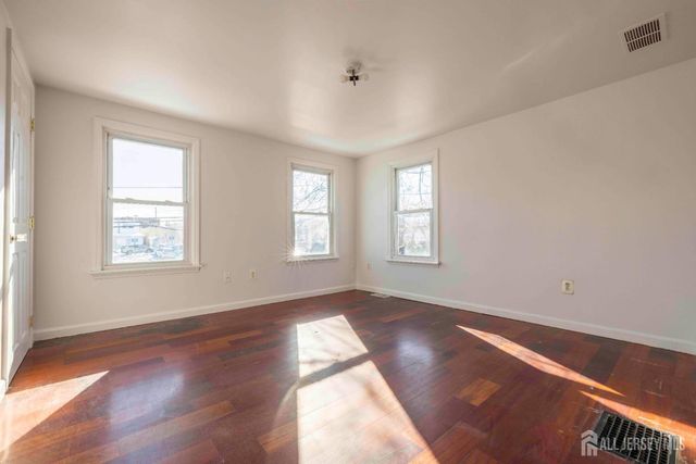 21 George Street, South River, NJ 08882