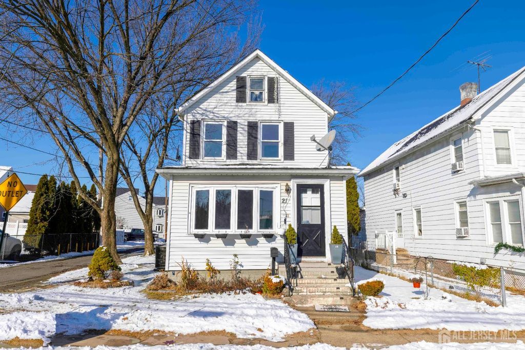 21 George Street, South River, NJ 08882