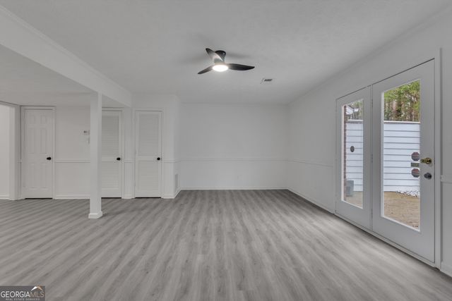 415 Williamsburg Way, Fayetteville, GA 30214